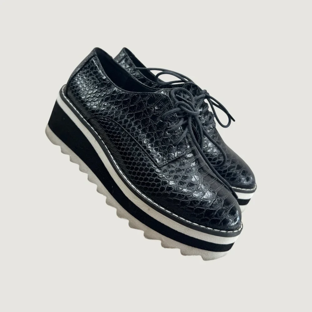 Madden‎ Girl Marshall Platform Oxfords 7.5 Black Snakeskin Goth Lug Sole